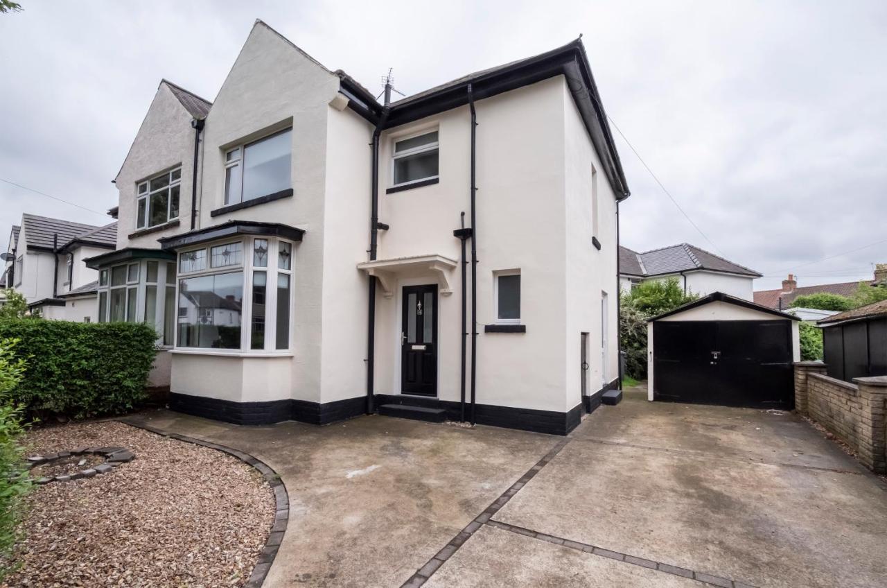 Villa Stylish Hot Tub House With Free Parking! York Exterior foto