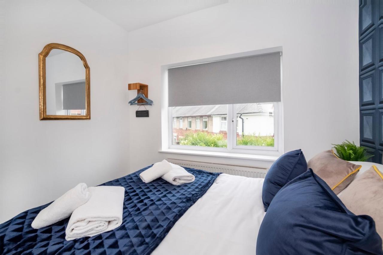 Villa Stylish Hot Tub House With Free Parking! York Exterior foto