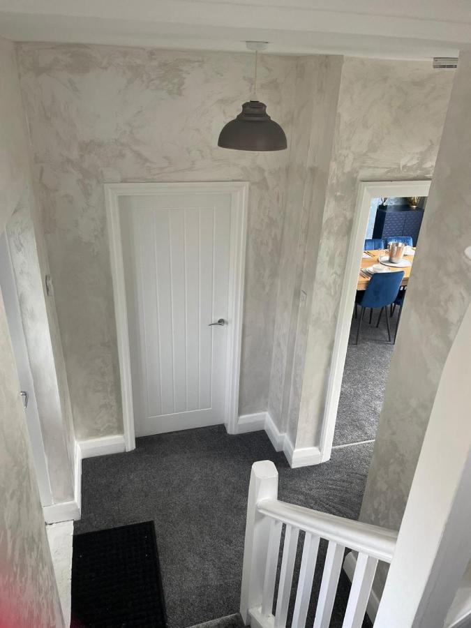 Villa Stylish Hot Tub House With Free Parking! York Exterior foto