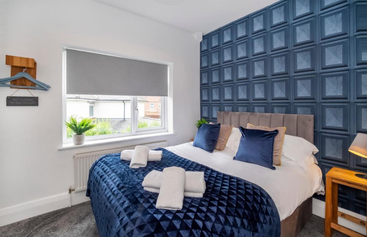 Villa Stylish Hot Tub House With Free Parking! York Exterior foto