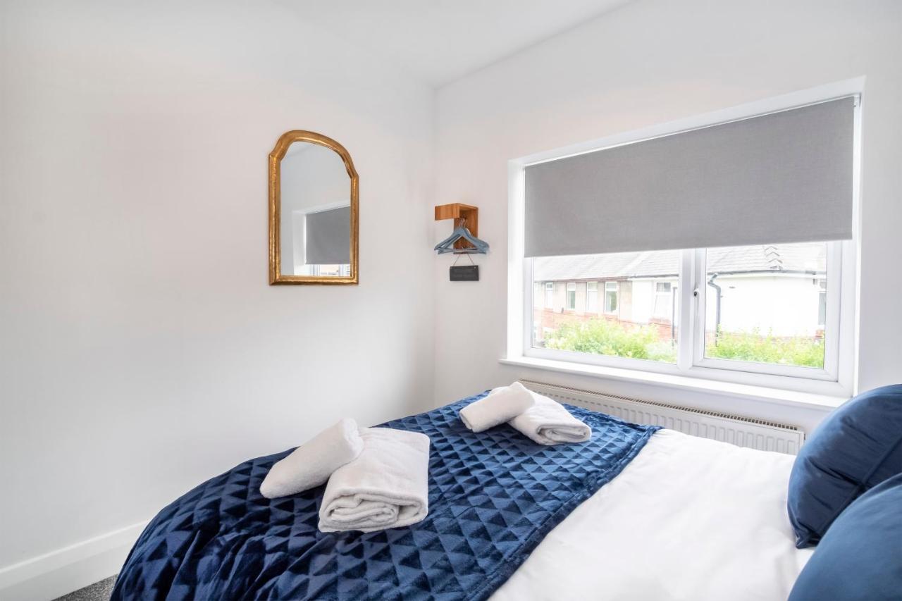 Villa Stylish Hot Tub House With Free Parking! York Exterior foto